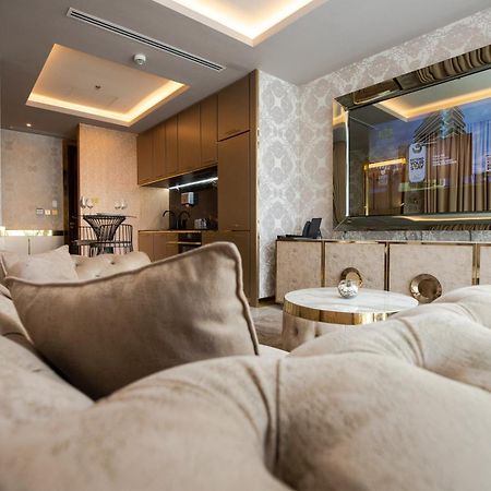 Number One Oxford Street Hotel & Suites Accra Exterior photo