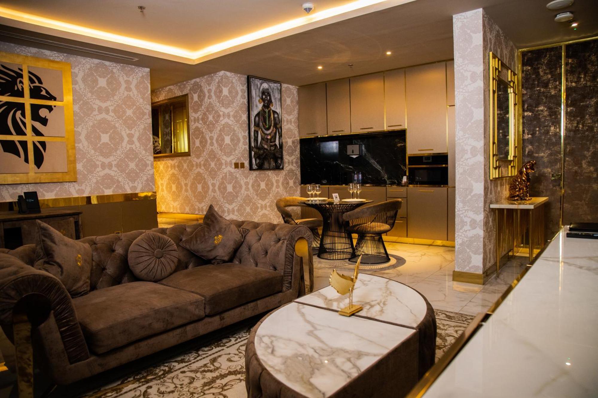 Number One Oxford Street Hotel & Suites Accra Exterior photo