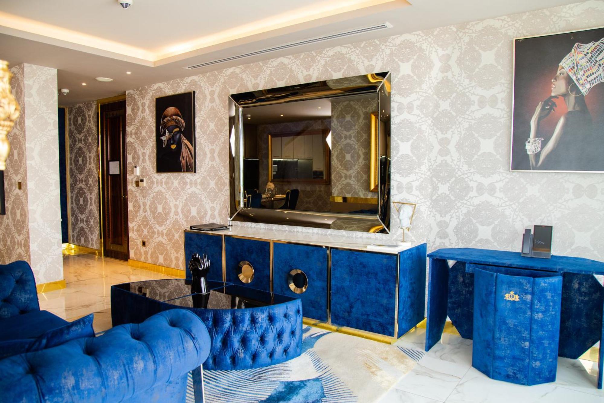 Number One Oxford Street Hotel & Suites Accra Exterior photo
